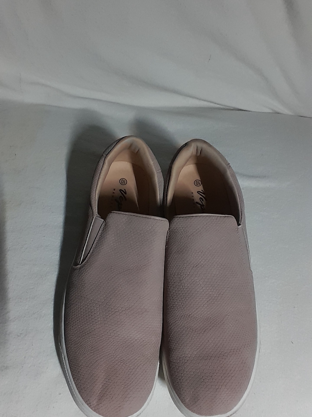 Vepose Women's Slip-On Loafers in Taupe